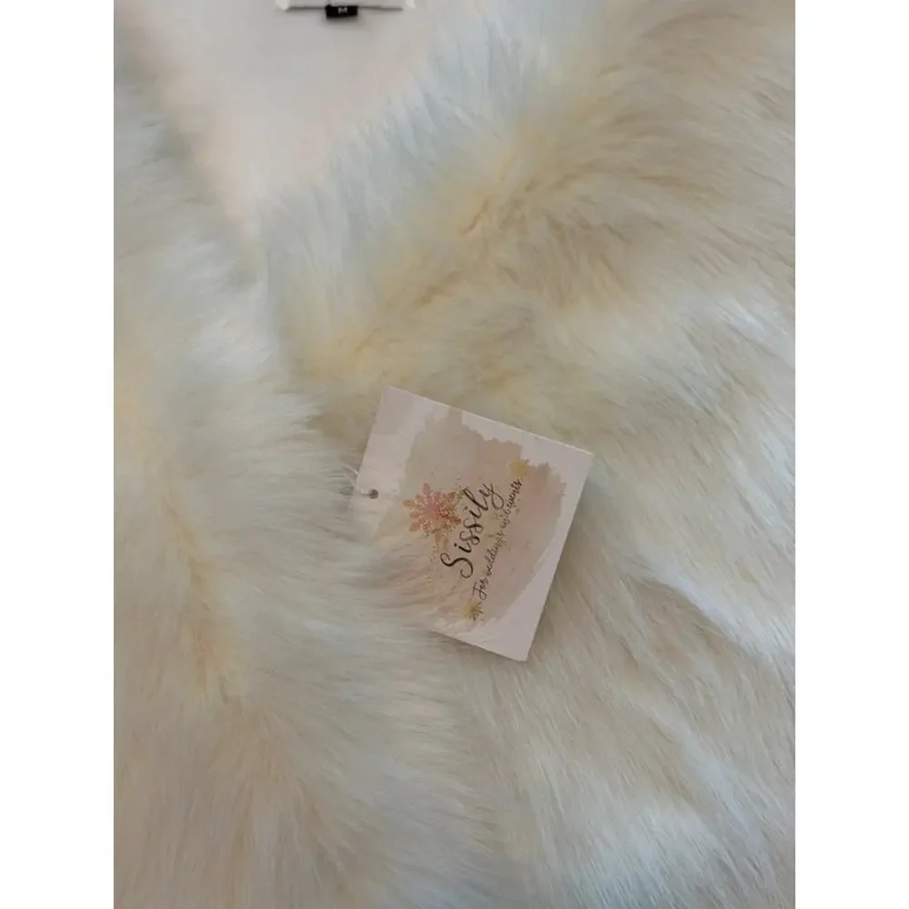 Sissily Designs faux fur shawl, ivory white size medium